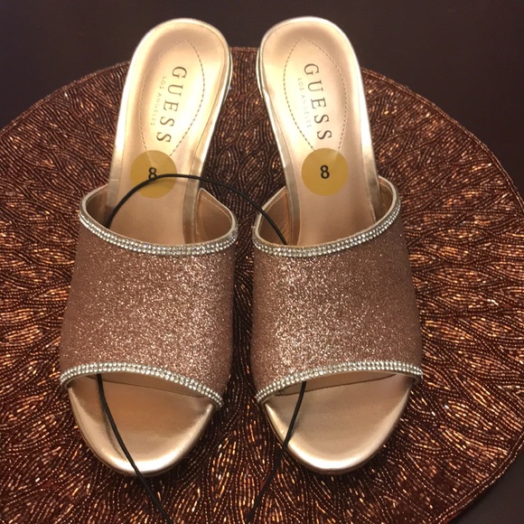 Fabulous Guess slip on wedges! 🔥🔥🔥 - Picture 2 of 5